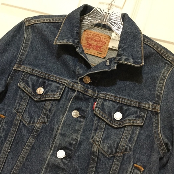 Levi’s Unisex Trucker Jeans Jacket - Picture 2 of 8